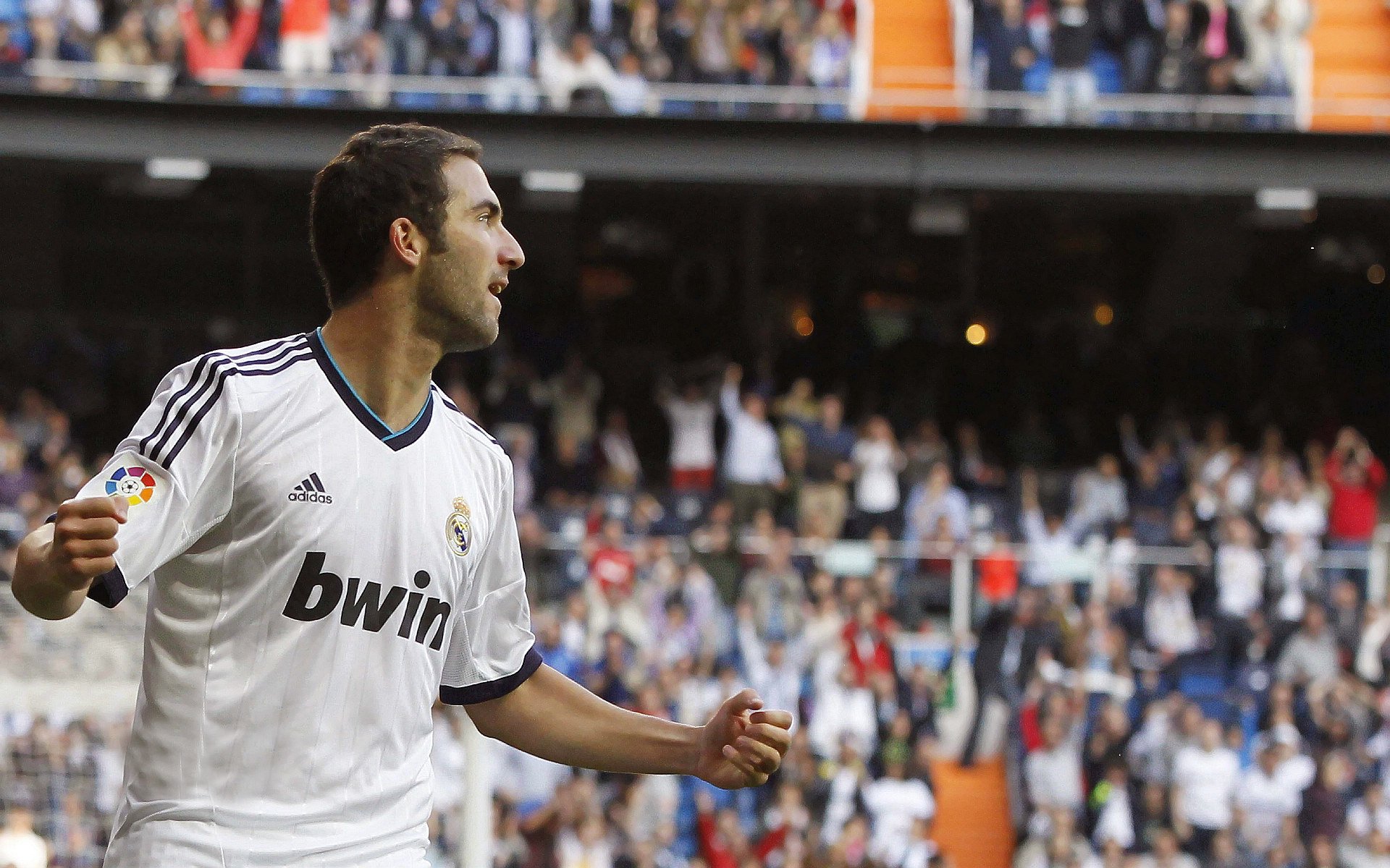 _魔术逆境中奋起，连胜势头明显_，魔术演示